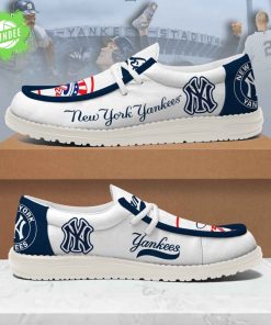 New York Yankees Loafer Shoes – Classic Style for Fans