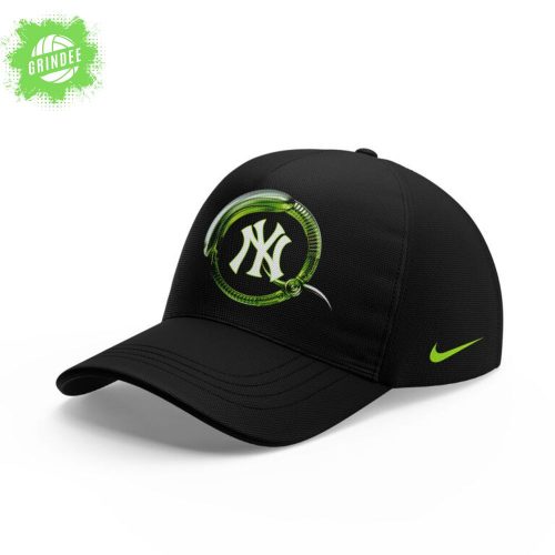 New York Yankees x Alien Combo Baseball Jersey – Limited Crossover Edition