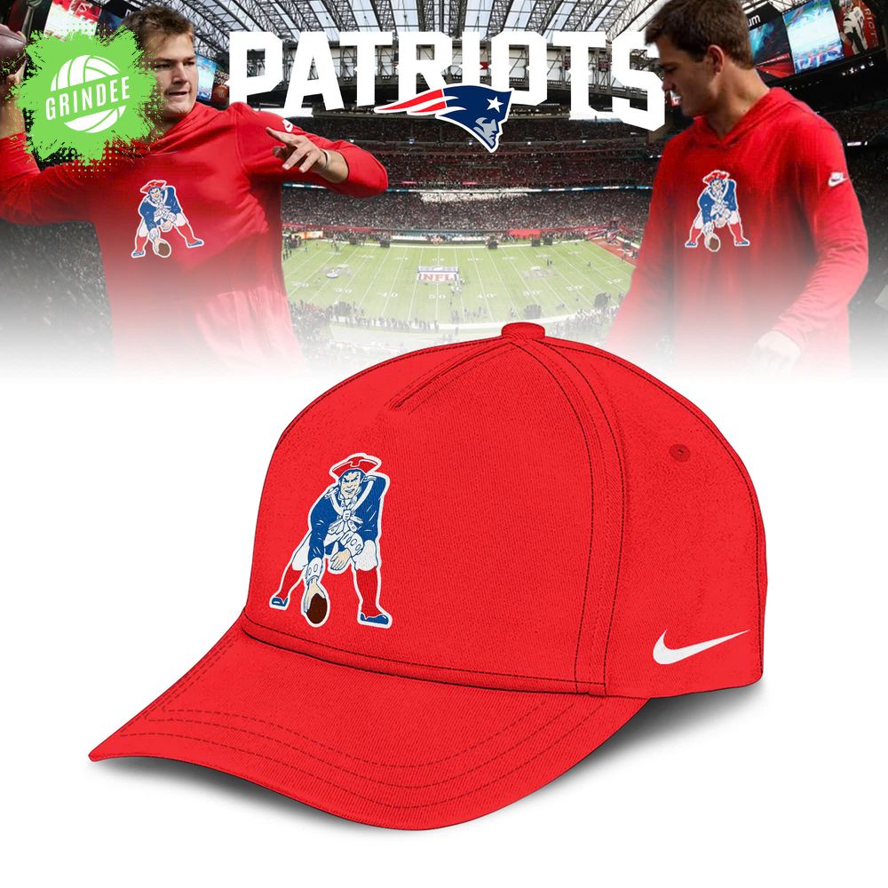 New England Patriots Classic Logo Hoodie – Red New England Patriots Classic Logo Hoodie – Red